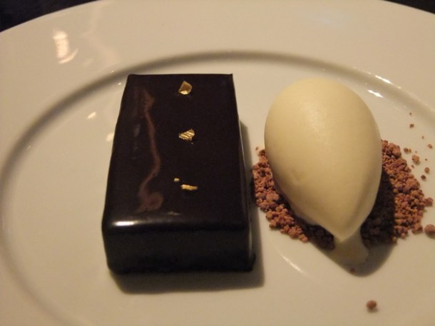chocolate bar with ginger ice cream at dinner by heston blumenthal