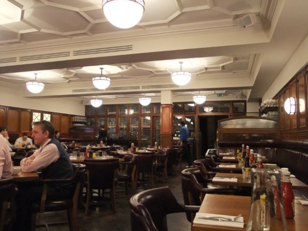 interior of hawksmoor guildhall city