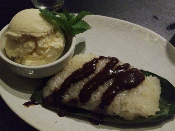 sticky rice roll filled with bitter chocolate at suda