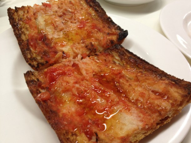 tomato bread at tapes 24