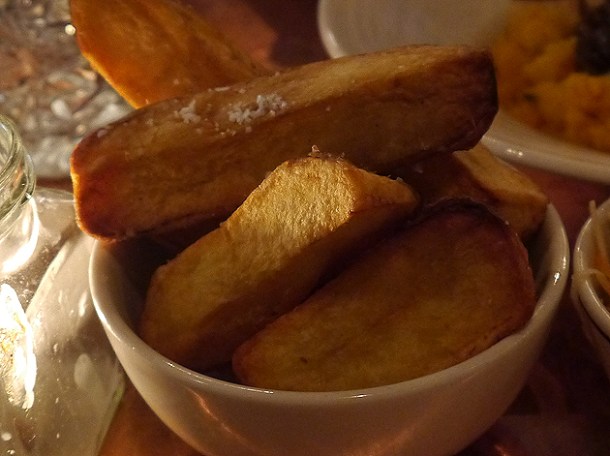 chips at beard to tail