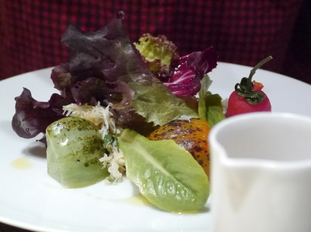 clt crab, lettuce and tomatoes at social eating house