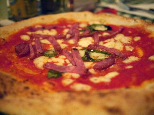 napoli salami pizza at pizza pilgrims