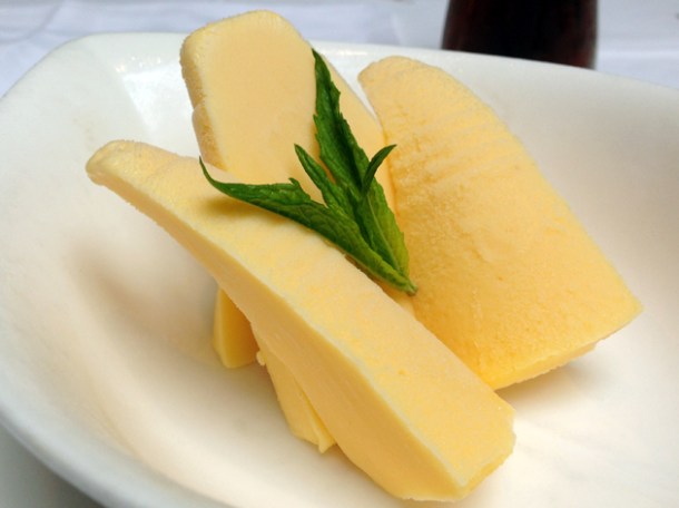 mango ice cream at the red fort