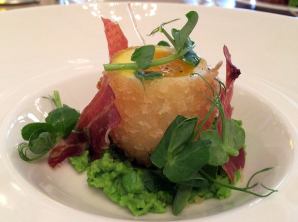 egg, ham and peas at berners tavern
