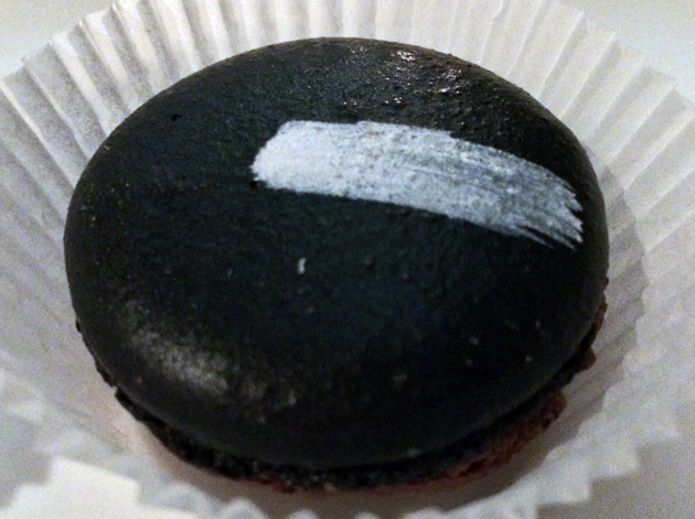 charcoal and chocolate macaron at courtesan