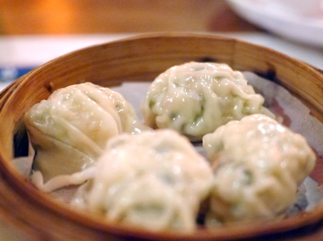 shrimp and leek dumplings at drunken monkey