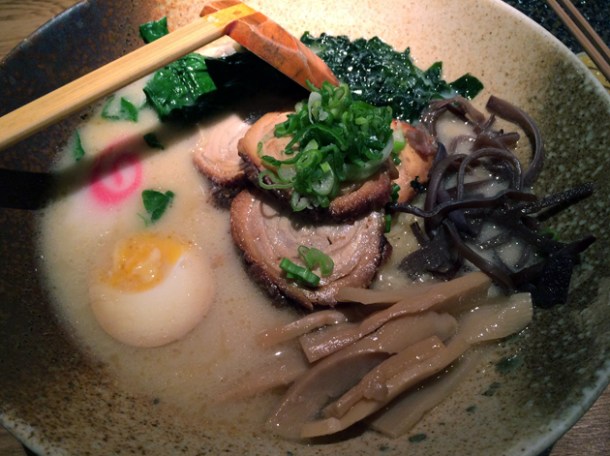 dozo tonkotsu ramen