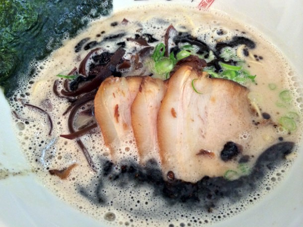 original tonkotsu ramen at kanada ya