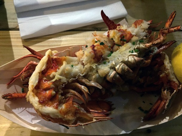 split whole lobster at lobster kitchen