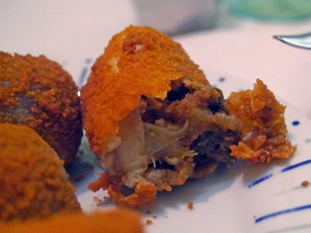 mutton roll starter at apollo banana leaf tooting