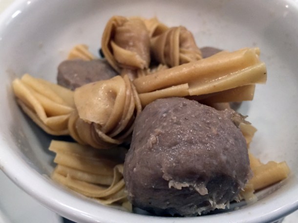 beef balls and yuba knots at shuang shuang