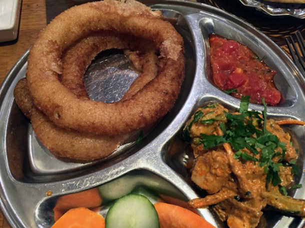 sel roti at kailash momo