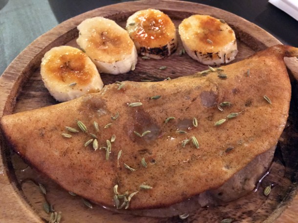 banana malpua at calcutta street