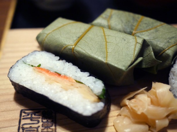 nigiri wrapped in persimmon leaves at hiraso nara