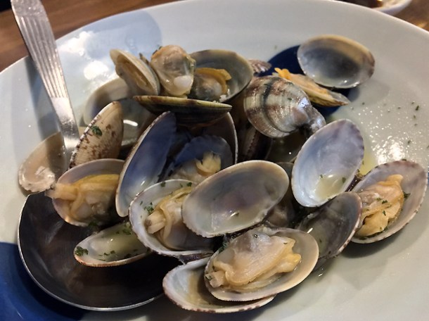 clams at kanteki