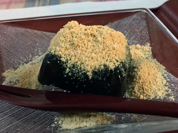 warabimochi at minshuku tsugizakura