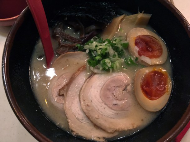 tonkotsu ramen at yamagoya