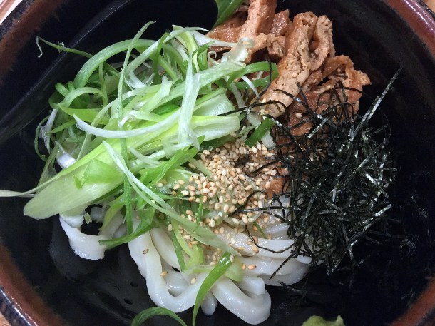 illustrative photo of the cold udon with cold sauce and tofu at Koya City
