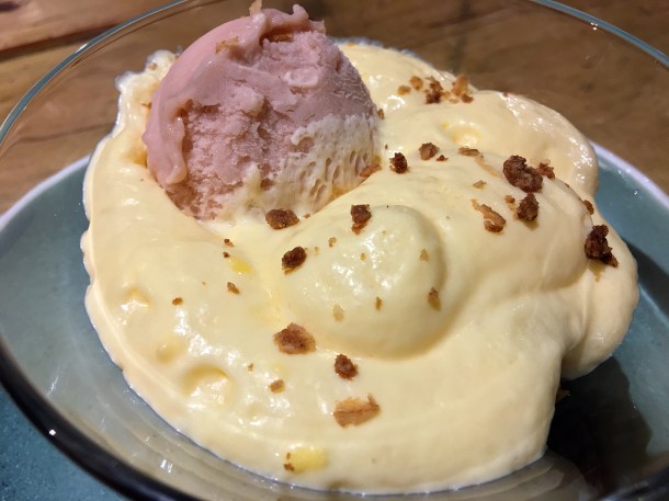illustrative photo of the rhubarb crumble at the Felin Fach Griffin