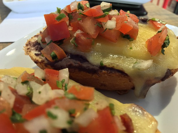 illustrative photo of the mollettes open sandwich at La Chingada