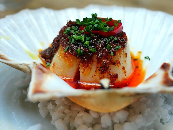 illustrative photo of the scallop in XO sauce at Sarap Bistro Mayfair