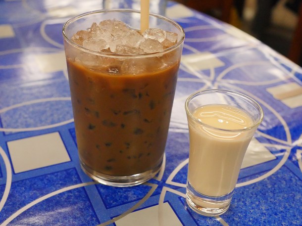 illustrative photo of the iced coffee with condensed milk at Plaza Khao Gaeng