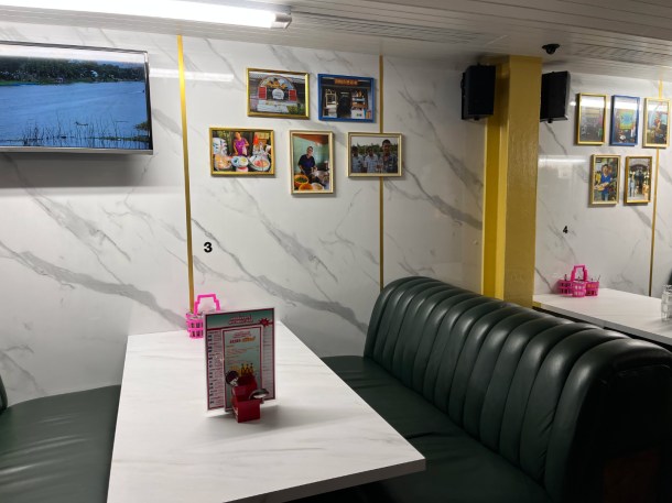 illustrative photo of the decor at Speedboat Bar Notting Hill